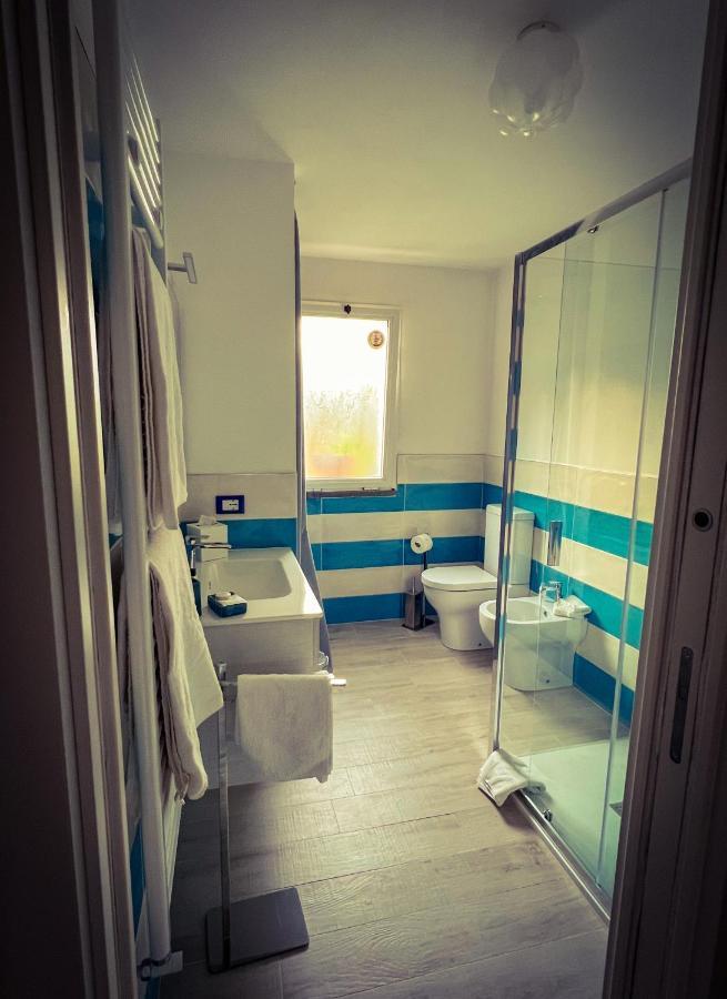 Le Pinette Bed & Breakfast Ameglia Ngoại thất bức ảnh